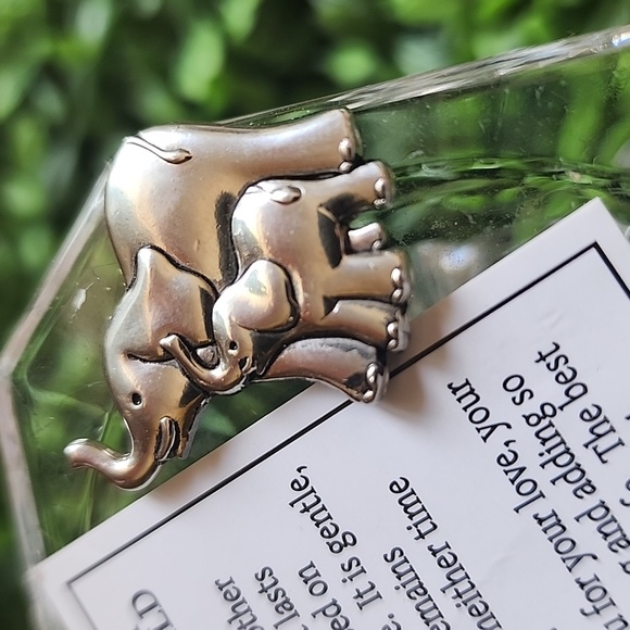 Elephant Charm Silver Tone - Picture 2 of 4